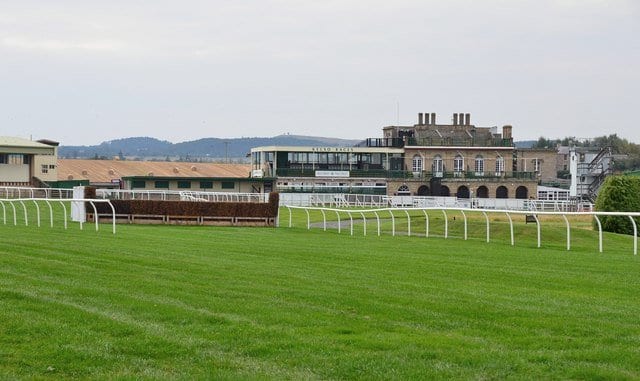 Racecourse things to do kelso