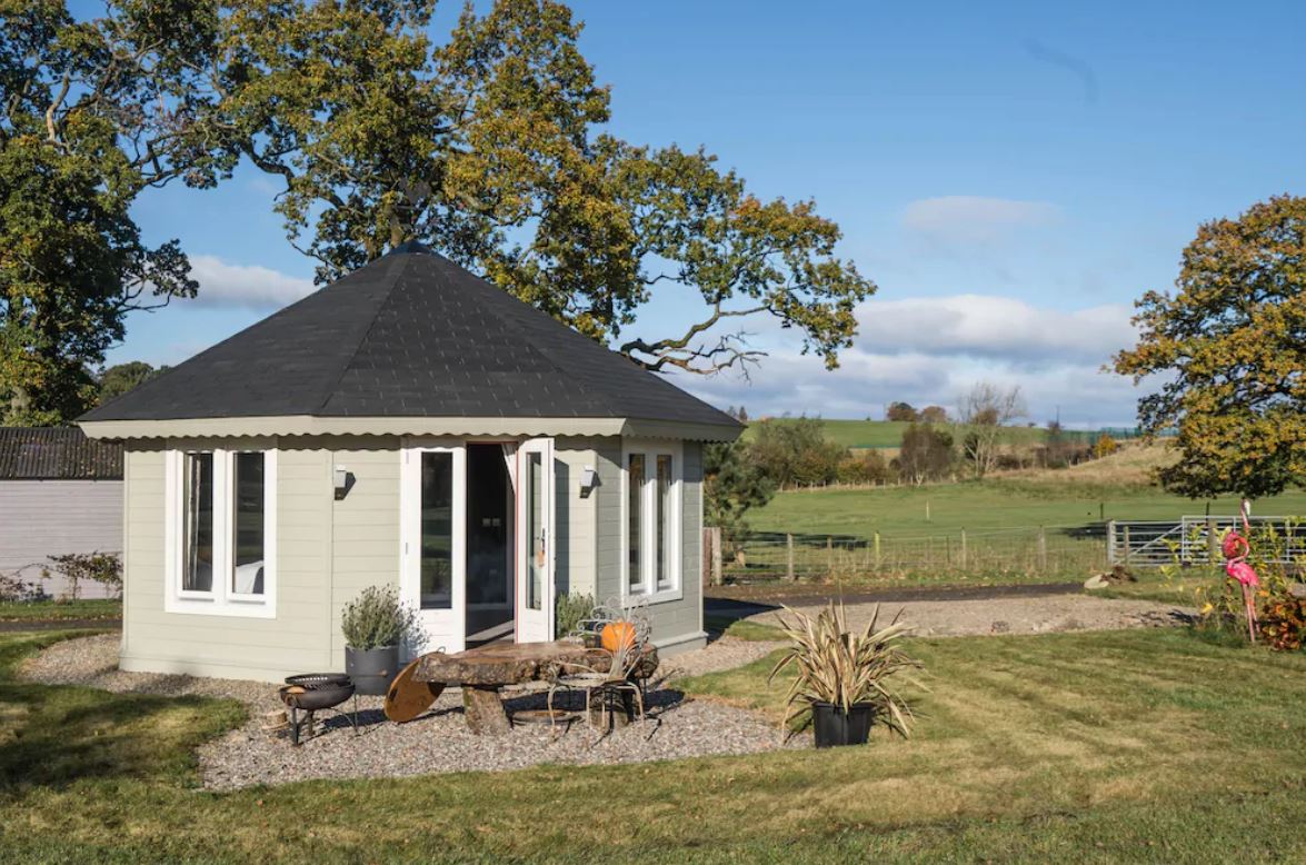 Dunroamin Lodge