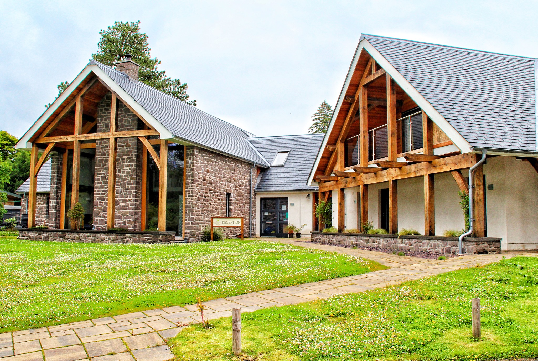 The Loch Lomond GuestHouse & Lodges