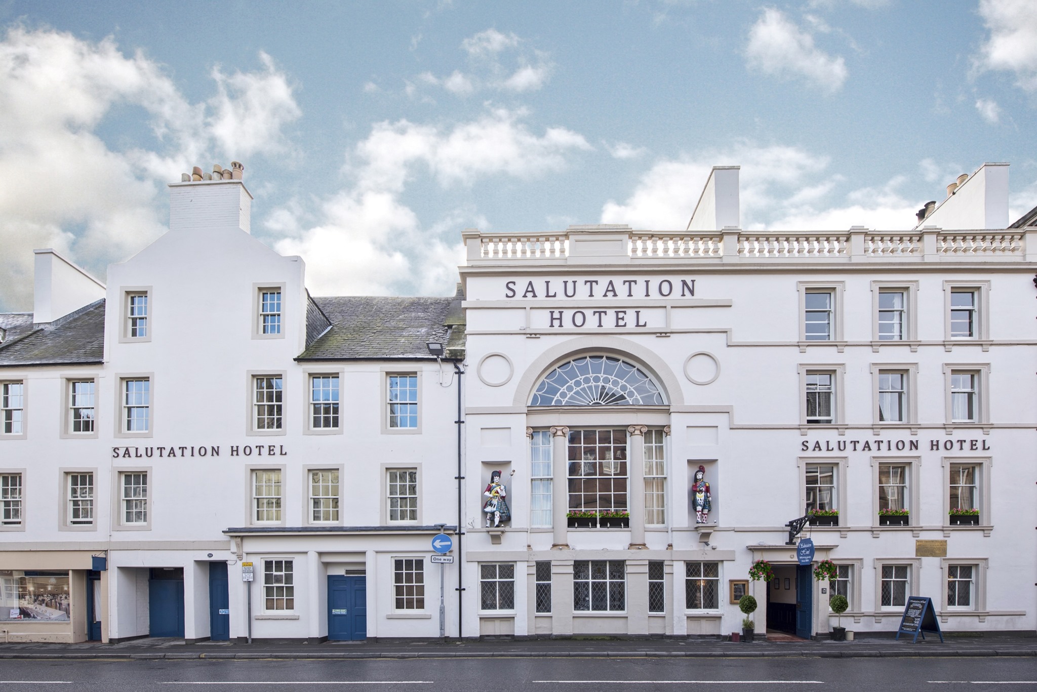 Salutation hotel