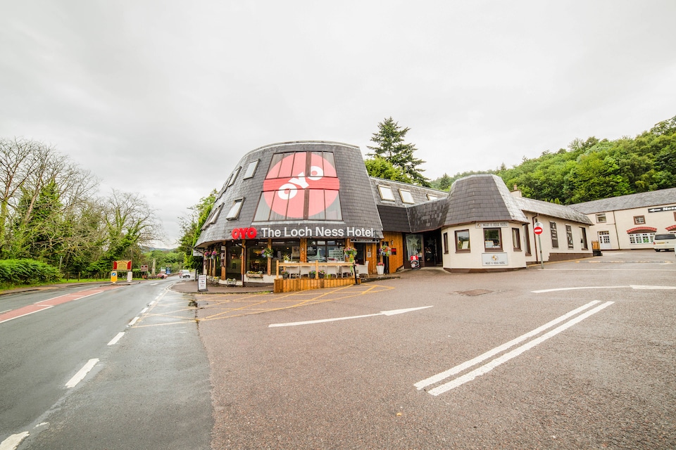 OYO Loch Ness Drumnadrochit Hotel